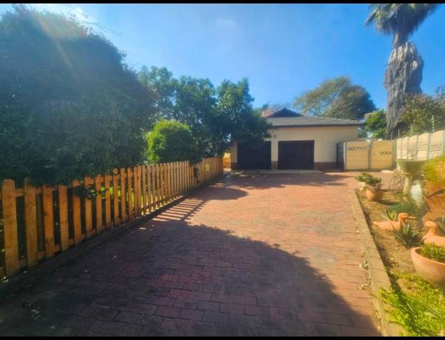 4 BEDROOM HOUSE FOR SALE IN ALLEN GROVE